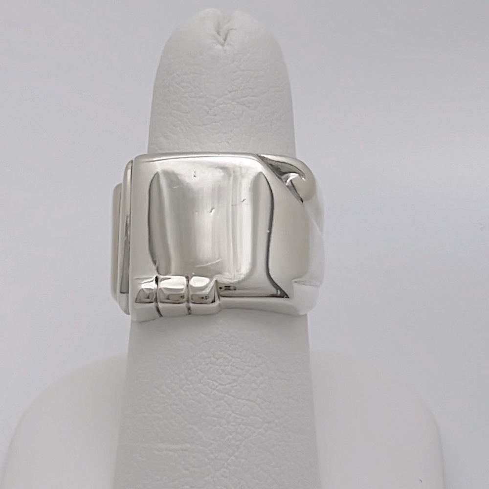 Women’s Sterling Silver Signet Ring